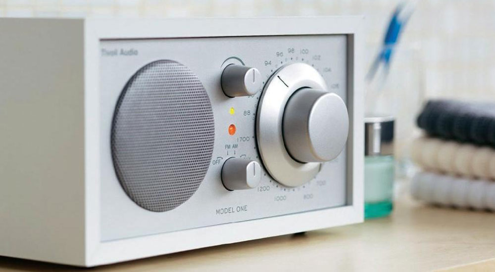 Tivoli Audio Model One radio