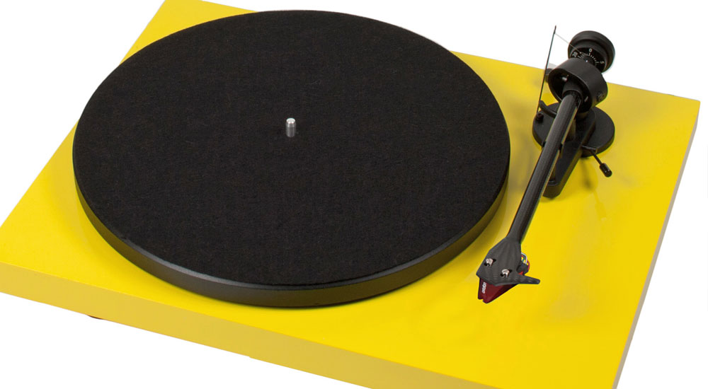 Pro-Ject Debut Carbon giradischi